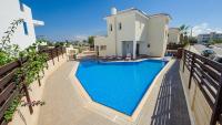 Bazén v ubytování Protaras Holiday Villa 196 nebo v jeho okolí