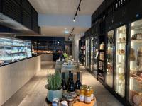 Jedlo v hoteli alebo blízkom okolí