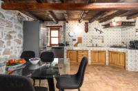 Kuchyň nebo kuchyňský kout v ubytování Casa-Pietra Porec