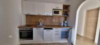 Kuchyňa alebo kuchynka v ubytovaní Family Apartment in Dramalj (Crikvenica)