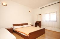 Posteľ alebo postele v izbe v ubytovaní Apartments by the sea Sali, Dugi otok - 8174