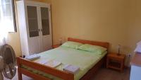 Postel nebo postele na pokoji v ubytování Apartments by the sea Sali, Dugi otok - 8156