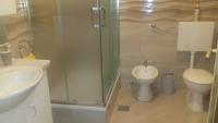 Kúpeľňa v ubytovaní Apartment Kukljica 8277b