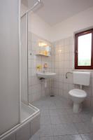 Kúpeľňa v ubytovaní Apartments by the sea Dobropoljana, Pasman - 8198