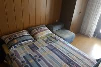 Posteľ alebo postele v izbe v ubytovaní Apartments for families with children Lopar, Rab - 10402