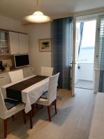 Kuchyňa alebo kuchynka v ubytovaní Apartment Domines