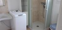 Kúpeľňa v ubytovaní Maison à Cervione Prunete jardin piscine accès direct plage