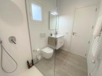Kúpeľňa v ubytovaní Can Valonsadero, Villa con Piscina