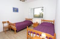 Posteľ alebo postele v izbe v ubytovaní Apartments by the sea Slatine, Ciovo - 16343