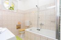 Kúpeľňa v ubytovaní Apartments with WiFi Split - 16420