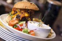 Jídlo v hotelu nebo okolí