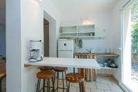 Kuchyňa alebo kuchynka v ubytovaní Apartments with a parking space Brela, Makarska - 16596