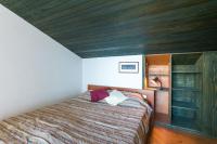 Posteľ alebo postele v izbe v ubytovaní Apartments by the sea Brela, Makarska - 16950