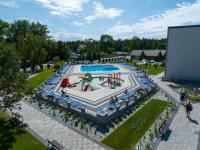 Bazén v ubytovaní Domki drewniane Zem-Tourist alebo v jeho blízkosti