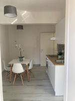 Kuchyňa alebo kuchynka v ubytovaní KROTONIATI APARTMENT