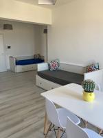 Posedenie v ubytovaní KROTONIATI APARTMENT