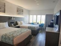 Standard Queen Room with Two Queen Beds and Gulf View (No Resort Fee)