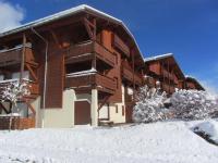 Obiekt Appartement cosy avec piscine à 300m du lac de baignade, proche du village et des pistes - Praz-sur-Arly - FR-1-603-62 zimą