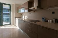 Kuchyň nebo kuchyňský kout v ubytování The Superior Living Batışehir