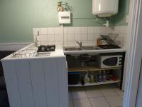 Kuchnia lub aneks kuchenny w obiekcie 4-Gîte 4 personnes avec piscine