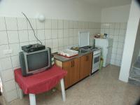 Kuchyňa alebo kuchynka v ubytovaní Apartments by the sea Sladjenovici, Dubrovnik - 2162