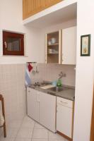 Kuchyň nebo kuchyňský kout v ubytování Seaside holiday house Stara Novalja, Pag - 4152