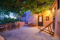 Patio alebo iná vonkajšia časť ubytovania Marthas DeLight Rooms