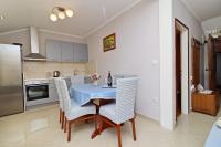 Kuchyňa alebo kuchynka v ubytovaní Apartments by the sea Brna, Korcula - 4463