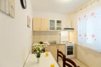 Kuchyňa alebo kuchynka v ubytovaní Apartments by the sea Tri Zala, Korcula - 4346