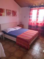 Posteľ alebo postele v izbe v ubytovaní Apartments by the sea Dingac - Potocine, Peljesac - 4533