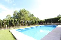Basen w obiekcie Villa Puerto Adriano lub w pobliżu