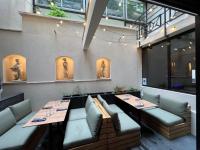 Posezení v ubytování Paris Saint Cloud Hôtel