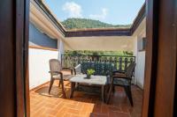 Balkon lub taras w obiekcie Hotel Lago Bin
