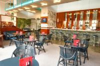 MyContinental Bucuresti Gara de Nordにあるレストランまたは飲食店