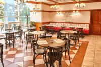 MyContinental Bucuresti Gara de Nordにあるレストランまたは飲食店