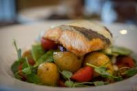 Jídlo v hotelu nebo okolí