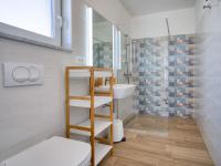 Łazienka w obiekcie Holiday Home Villa Vali 2 by Interhome