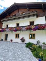 Budynek, w którym mieści się apartament