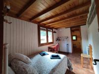 Kuchyňa alebo kuchynka v ubytovaní Chalet Esmeralda 3 d y 2 baños ZAFIRO LAGUNAZO Parque Natural Rio Mundo Riopar