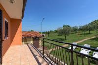 Balkón alebo terasa v ubytovaní Family friendly house with a parking space Sveti Martin, Central Istria - Sredisnja Istra - 7849