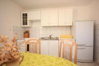 Kuchyň nebo kuchyňský kout v ubytování Apartments with a parking space Mali Losinj (Losinj) - 8053