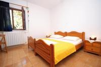 Posteľ alebo postele v izbe v ubytovaní Apartments with parking spaces Zrnovska Banja, Korcula - 9226