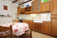 Kuchyňa alebo kuchynka v ubytovaní Apartments with parking spaces Zrnovska Banja, Korcula - 9226