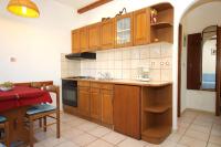 Kuchyňa alebo kuchynka v ubytovaní Apartments with parking spaces Zrnovska Banja, Korcula - 9226