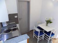 Kuchyňa alebo kuchynka v ubytovaní Apartments with a parking space Moscenice, Opatija - 7689