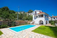 Bazén v ubytovaní Holiday house with a swimming pool Zagore, Opatija - 7922 alebo v jeho blízkosti