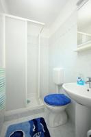 Kúpeľňa v ubytovaní Holiday house with a swimming pool Zagore, Opatija - 7922
