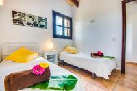 Łóżko lub łóżka w pokoju w obiekcie Ideal Property Mallorca - Es Puput