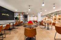 Posezení v ubytování Ramada by Wyndham Madrid Tres Cantos