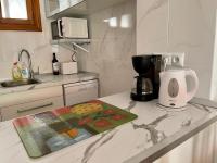 Kuchyň nebo kuchyňský kout v ubytování Sunny 2-bedroom apartment in Parque Santiago II